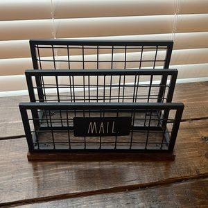 Mail holder